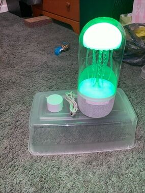 LED Jellyfish Mood Lamp - Green Glow